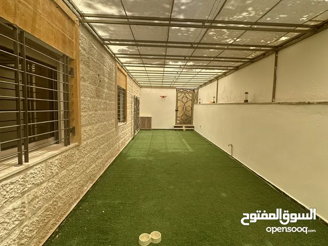 150 m2 5 Bedrooms Townhouse for Sale in Irbid Zabda