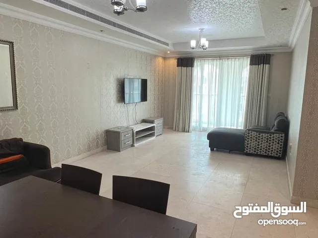 شقه سكنية للبيع في مسقط جراند مول مبنى 8 مساحة كبيره مؤثثة ومكيفه فاخره مباشرة من المالك