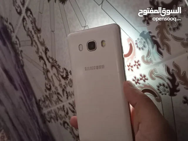 Samsung Galaxy J5  in Tétouan