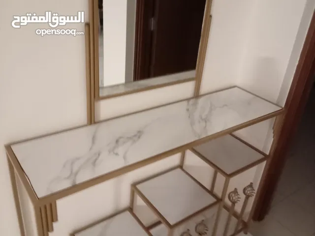 للبيع ميز ديكور للصاله