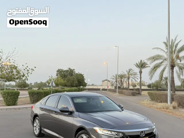 2020 هوندا اكورد LX