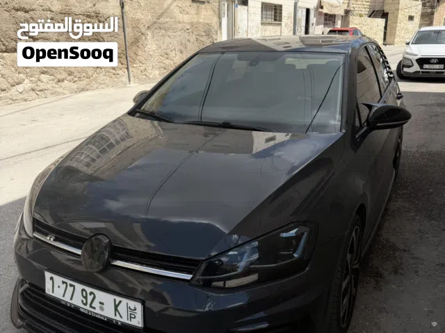 2014, فولكسفاغن, جولف MK, Standard