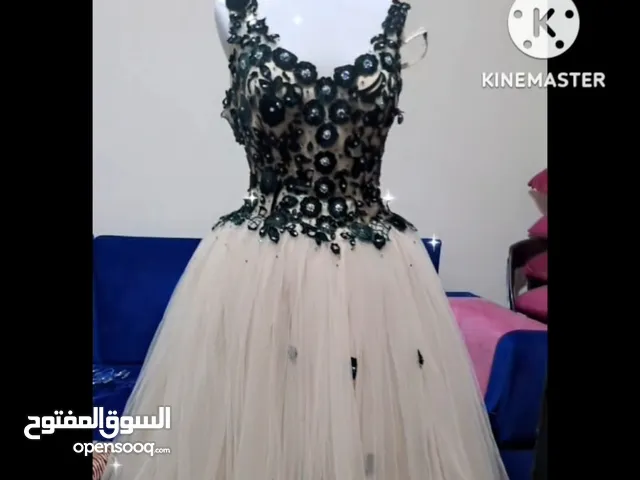 فساتين سهره وبدلات عرايس ا