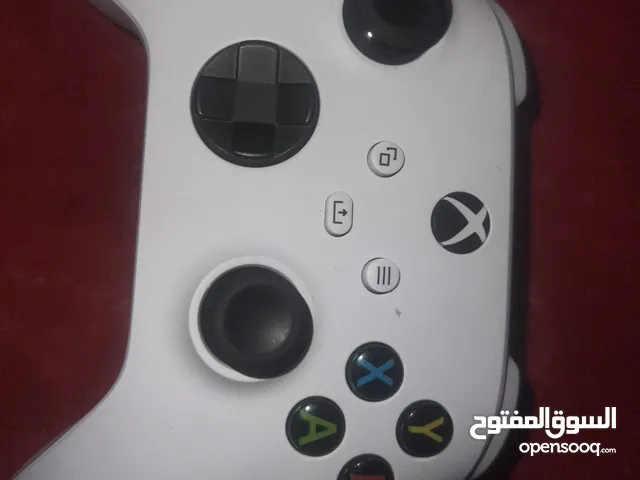 كنترول مفتوحه من الباكو بس