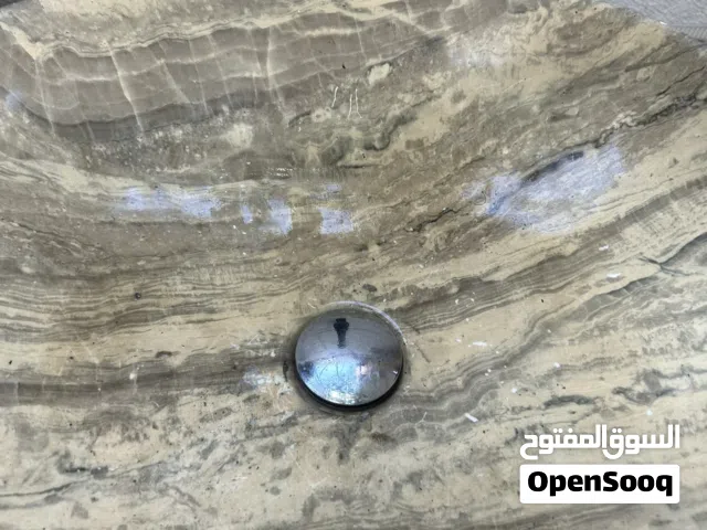 مغسلة جرن و بطارية ماء طويله ديكور لون اسود