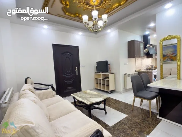 Furnished 3 bedroom apartment for rent in Khalda  شقة مفروشة ثلاث غرف للايجار السنوي في خلدا