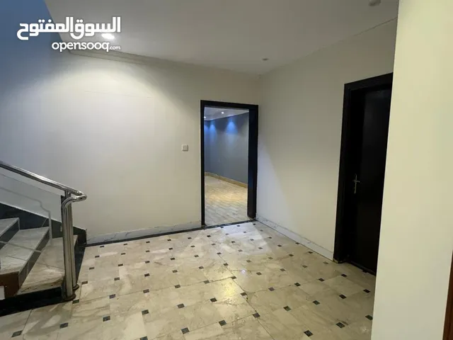 700 m2 1 Bedroom Apartments for Rent in Al Riyadh Al Arid