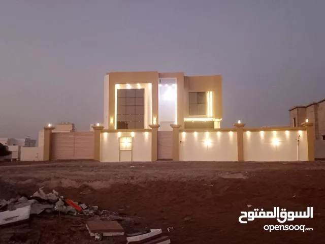 255 m2 4 Bedrooms Apartments for Sale in Al Batinah Al Masnaah