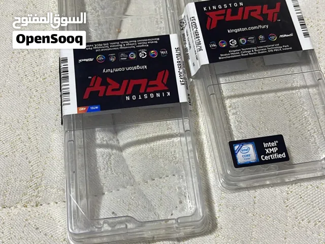 رامات Kingston Fury RGB عدد 2، كل قطعة 16GB، المجموع 32GB، DDR4 بسرعة 3200MHz، شبه جديد