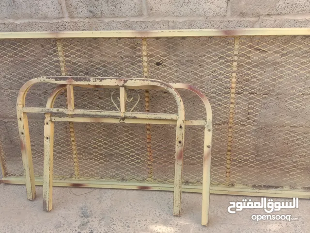 سرير حديد نفر مترين في متر