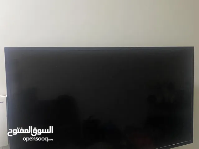 IKon LED 43 inch TV in Central Governorate