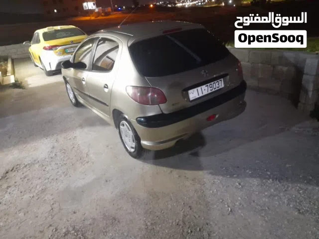 2006, بيجو, 206, Base
