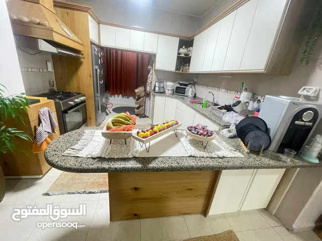 شقة طابق اول عدد الشقق بالعمارة 4 شقق