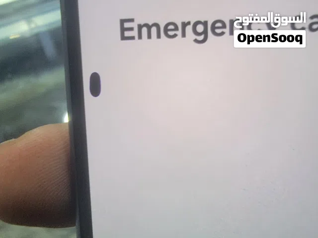 جلاكسي s24الترا نقطة خفيفه ما تاثر ولا تضر ذاكره 256