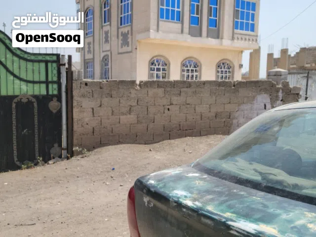 عماره سكنيه مع حوش  للايجار وخزان ارضي تشطيب فاخر عماره حديثه سكن هادئي حجم كبير