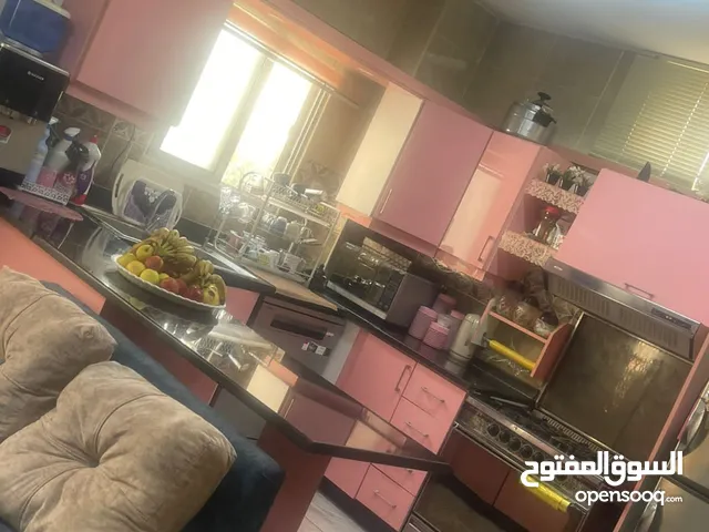 159 m2 More than 6 bedrooms Townhouse for Sale in Zarqa Russayfah