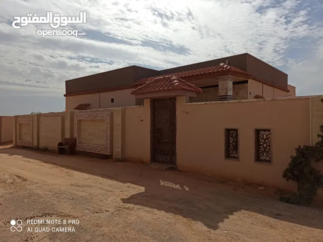 2009 m2 2 Bedrooms Townhouse for Sale in Tripoli Qasr Bin Ghashir