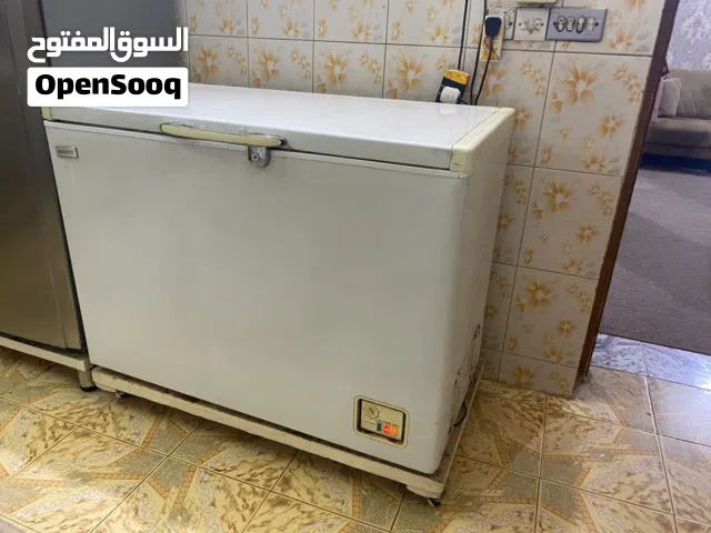 مجمده للبيع نضيفه ومابيها اي عطل