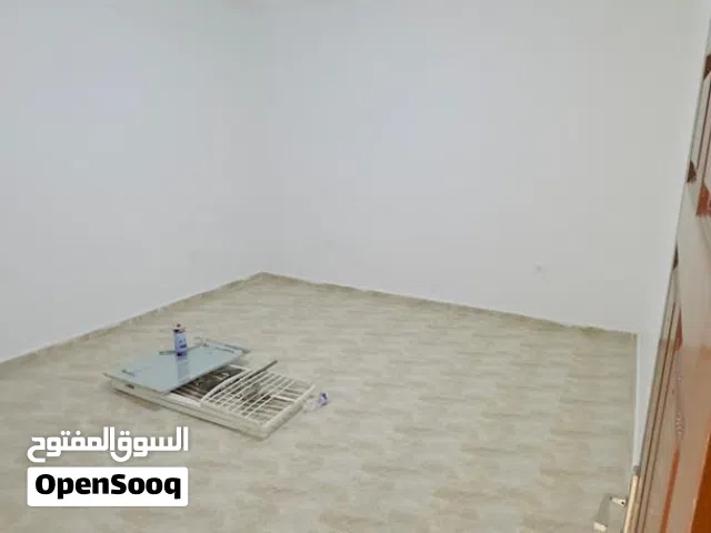 90 m2 Studio Townhouse for Rent in Tripoli Janzour