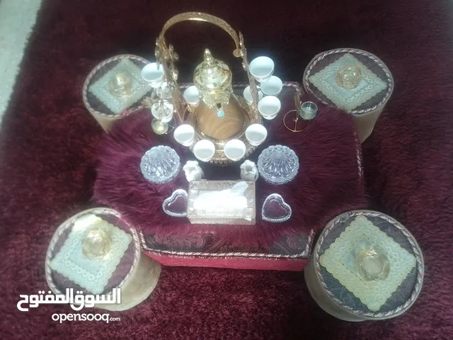 ديوانه للبيع بحال وكالة