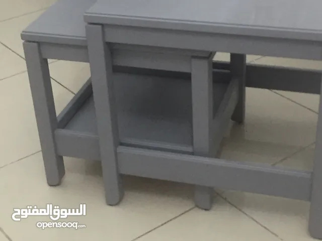 طاولات مدرسية مستعملة للبيع