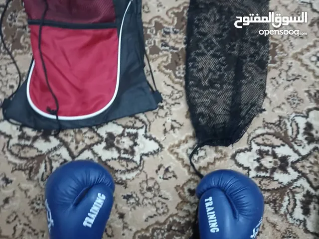 قفازات ملاكمه مقاس 6 لعمر 12 سنه