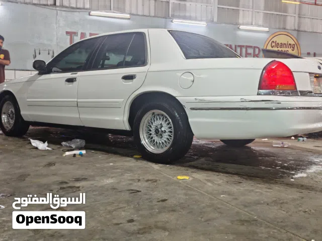 فورد فكتوريا 98 للبيع موديل 98 نظيف ماشي 248000