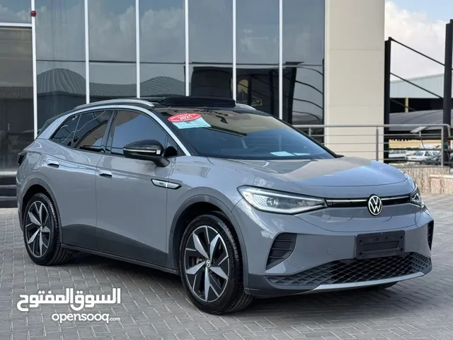ID4 كروز برو فل الفل مع فتحه متحركه موديل 2021 فحص كامل بحاله الوكاله عداد اصلي لون اسمنتي