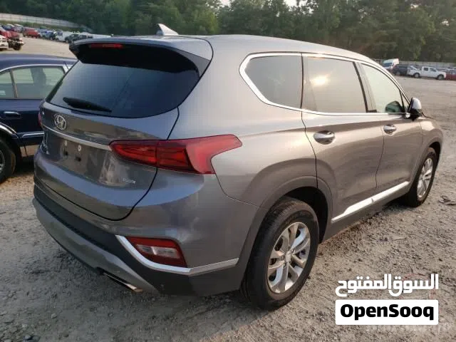Used Hyundai Santa Fe in Basra