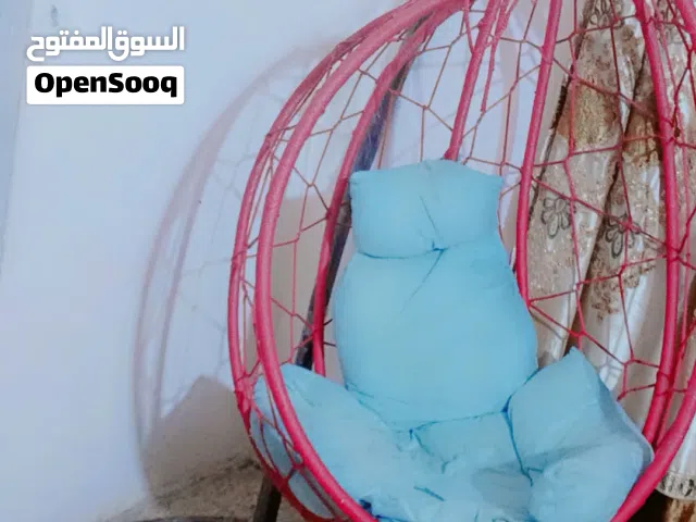 مرجوحه مستعمله سنه  وبيه كسر من  جنكال بس يرادله الحداد يسويه شي بسيط