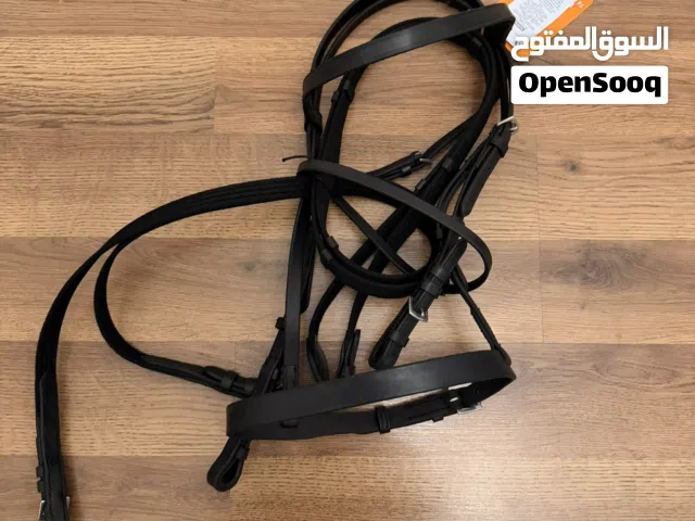 راسيه سوداء مع العنان