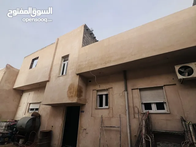 170 m2 2 Bedrooms Townhouse for Sale in Tripoli Al-Nofliyen