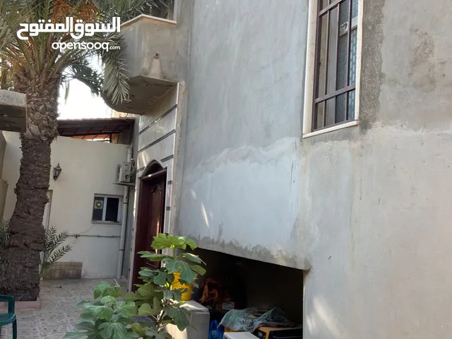 180 m2 More than 6 bedrooms Townhouse for Sale in Tripoli Al-Hadba Al-Khadra