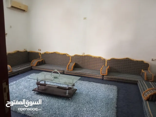 3 Bedrooms Chalet for Rent in Tripoli Ain Zara