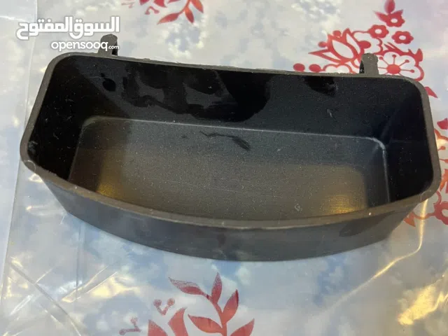 مشارب مياه للطيور والقطط و أحواض استحمام للطيور