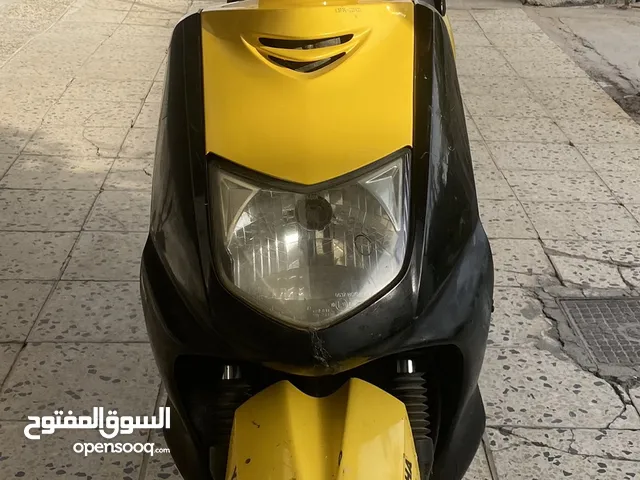 دراجة سكنس نثية للبيع