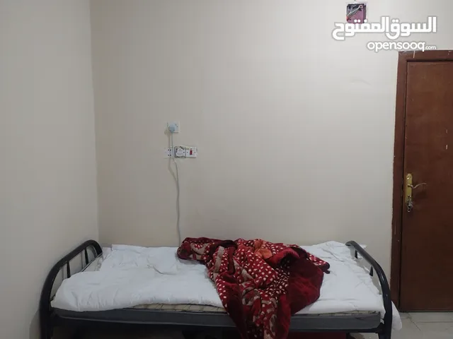 Bed space available in Dar Al baida 400Sr