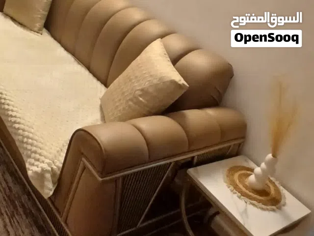 طاولات وسط بحاله ممتازه جدا  البييع بداعي السفر
