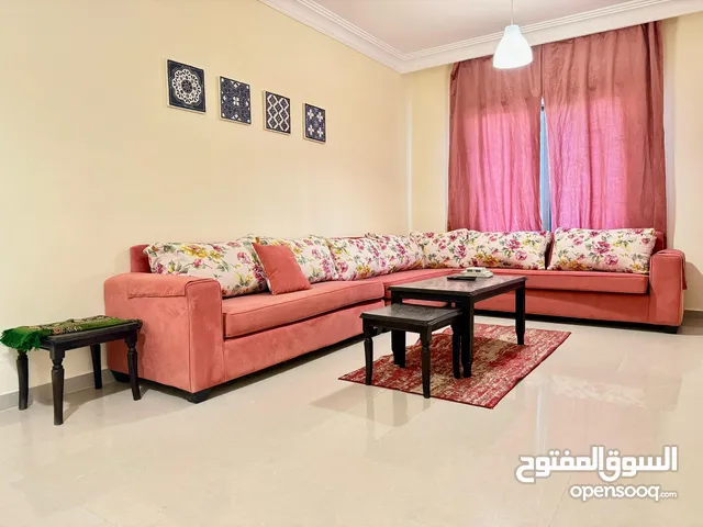 شقة مفروشة للايجار عمان - شفابدران قرب نادي الفصول الاربعة فاخرة جدا من المالك مباشرة