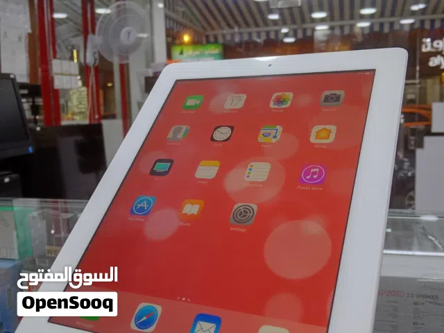 Apple iPad 4 - 32GB  for sale Good condition Smooth performance Perfect for YouTube, browsing