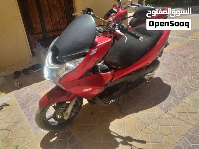 2012 هوندا PCX150