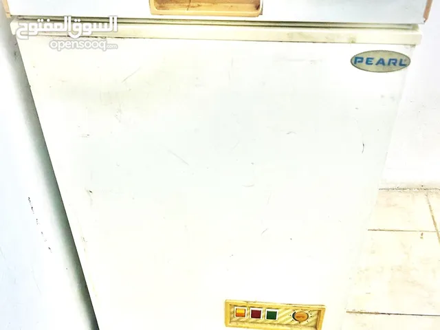 Pearl chest freezer in an excellent working condition.