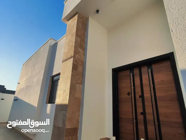 300 m2 4 Bedrooms Villa for Sale in Benghazi Hai Qatar