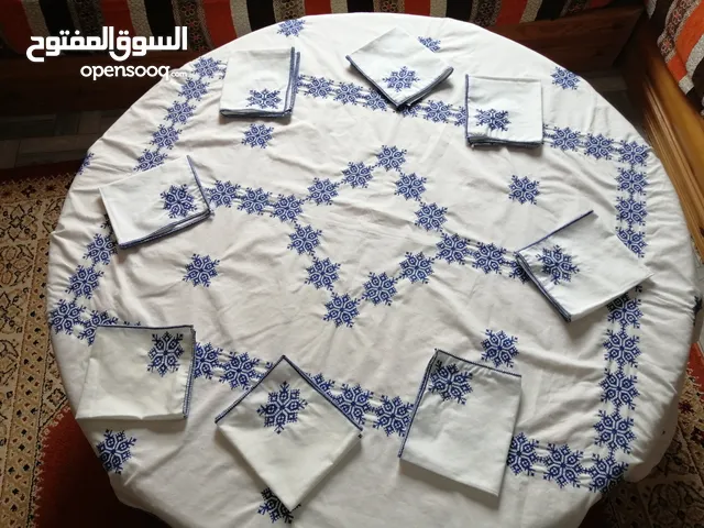 غطاء طاولة الأكل بالطرز الفاسي المغربي