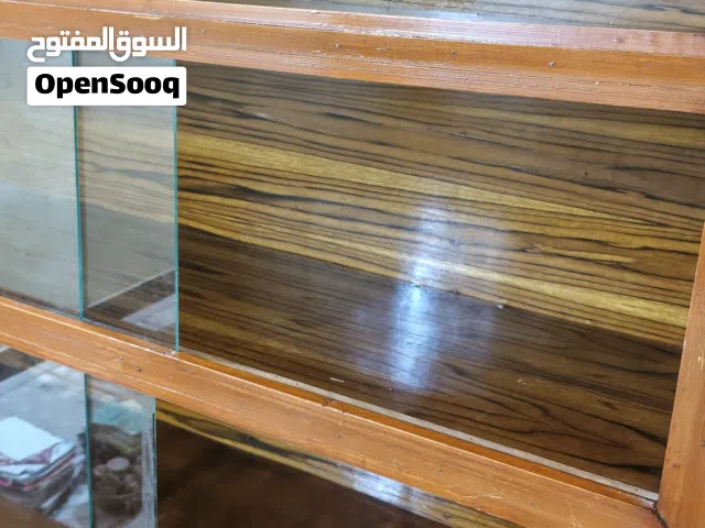 مكتبة لحفظ وعرض الكتب منزلية