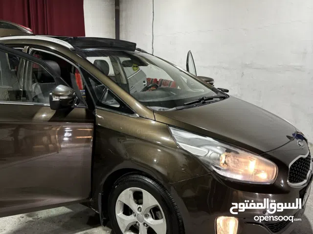 كيا كارينز 2016