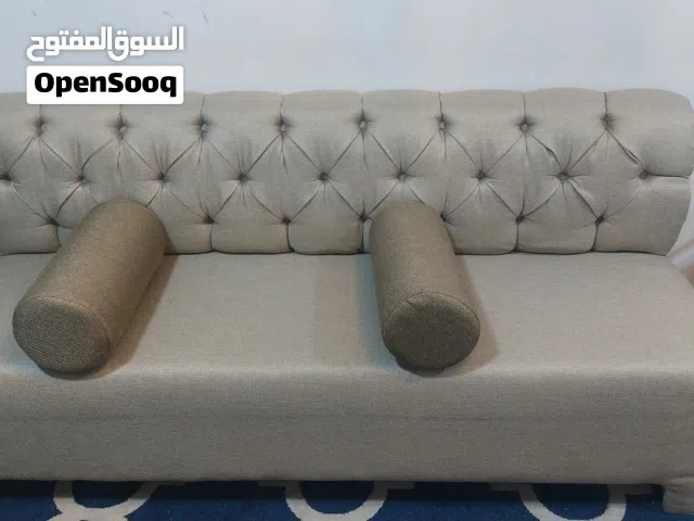 كنب بحالة ممتازة