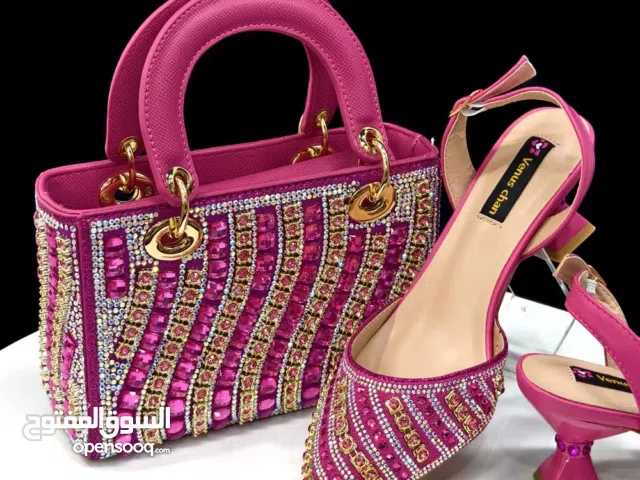 2026 Shiny Italian Fashion Pointed Toe Women Heel Fashion Rhinestone Decoration Fuchsia Color Shoes