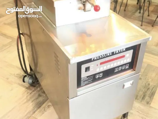 معدات مطعم للبيع مستخدم نظيف جدا