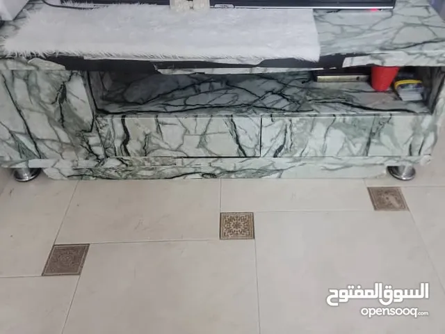 عفش أثاث وأجهزة حسب الصور المرفقة للبيع بشكل مستعجل، بسبب النقل إلى مدينة اخرى